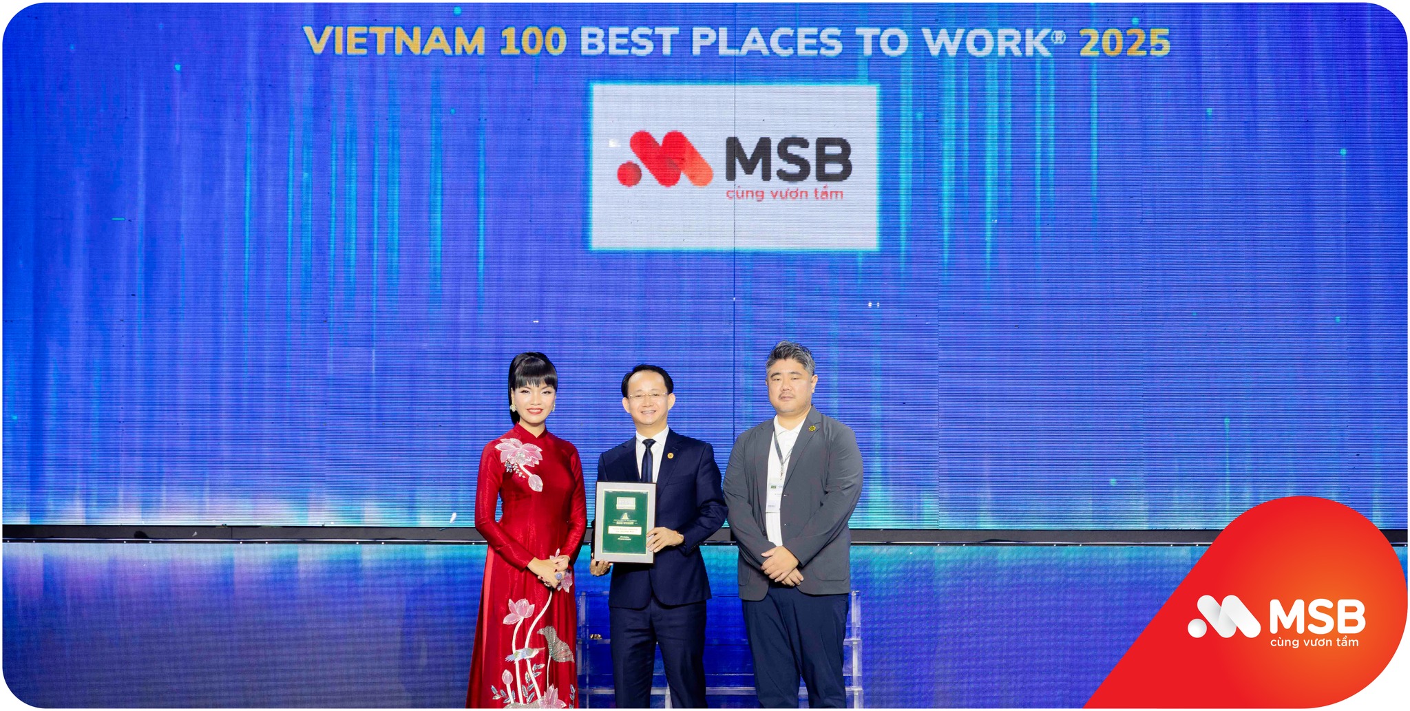 Top 100 nơi làm việc tốt nhất Việt Nam 2025 & Chứng nhận Nguồn nhân lực Hạnh phúc