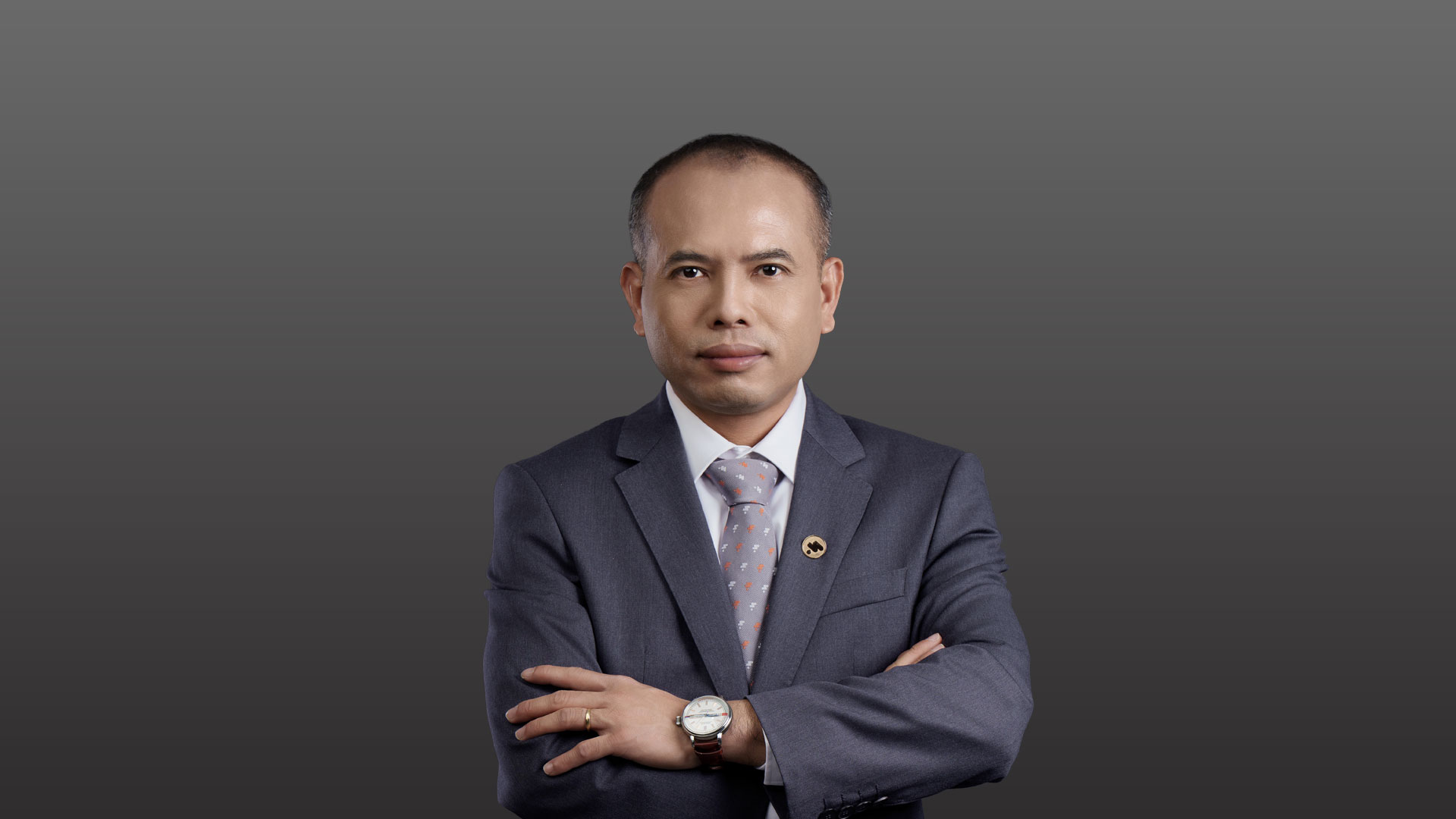 Ông Nguyễn Phi Hùng